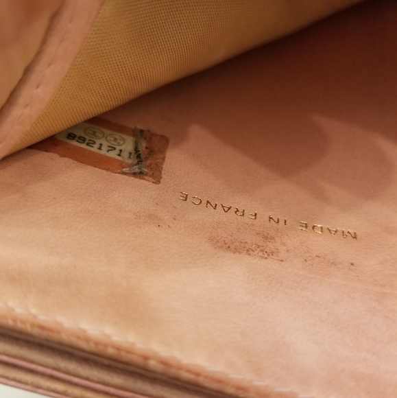 🔥SOLD Auth CHANEL Baby Pink Caviar wallet - Picture 4 of 12